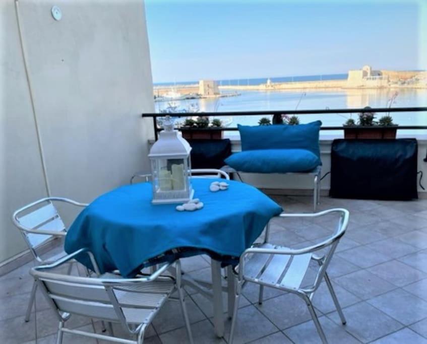 Emozioni Dal Porto Appartement Trani Buitenkant foto